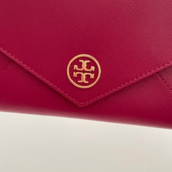 Tory Burch Leather Wristlet New without tags - Picture 2 of 5